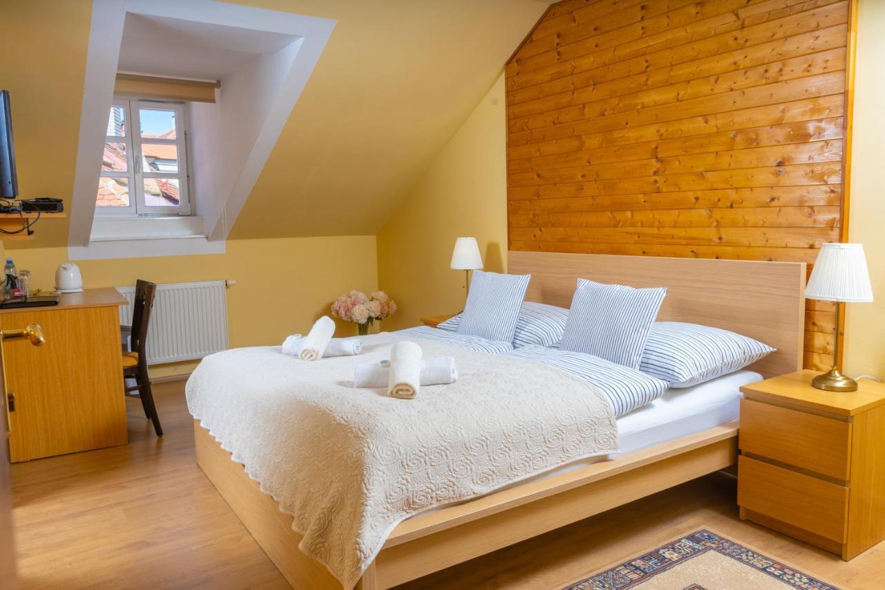 Penzion U Hradku Kutna Hora Ngoại thất bức ảnh